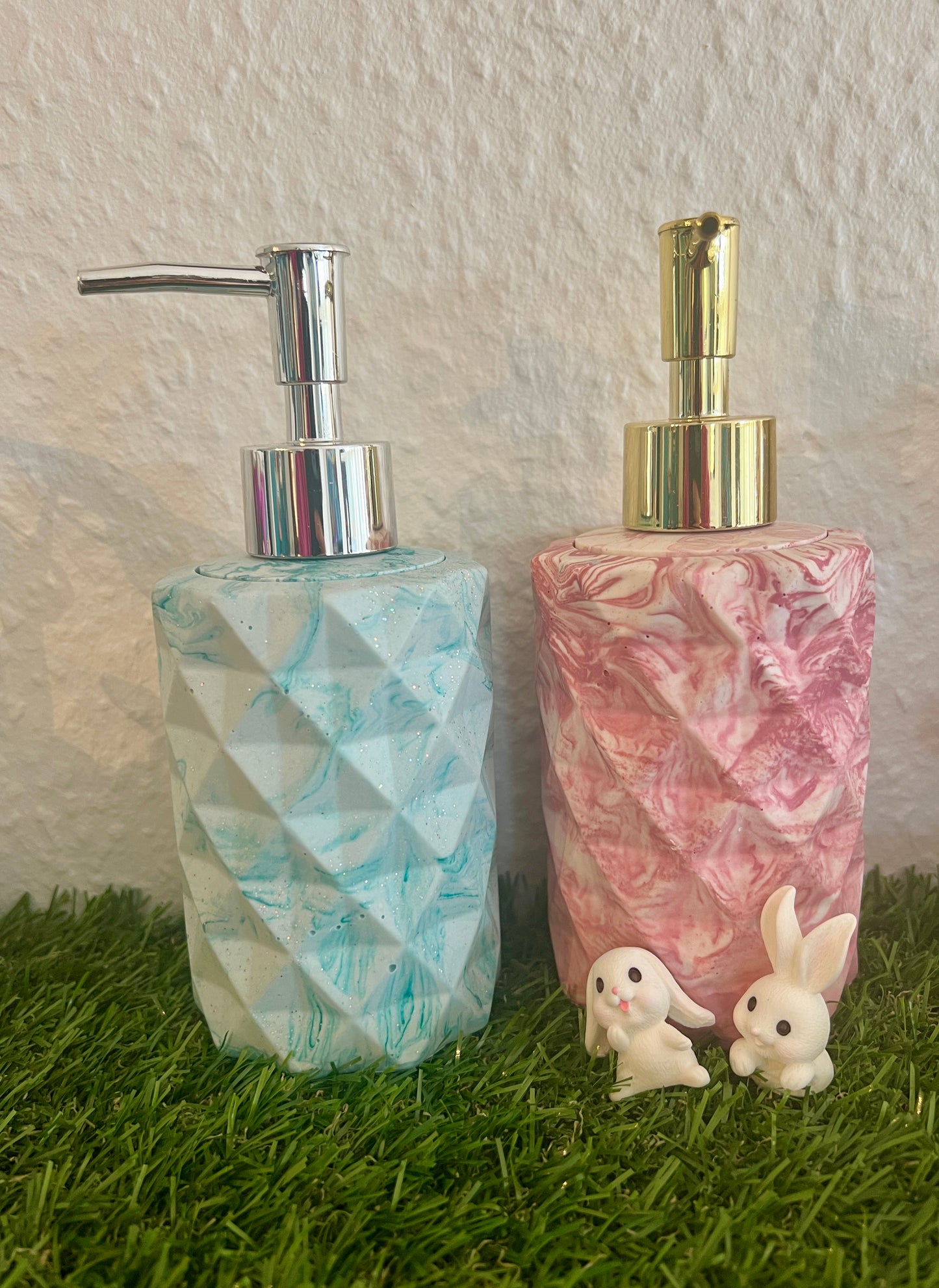 Sæbedispenser med pumpe