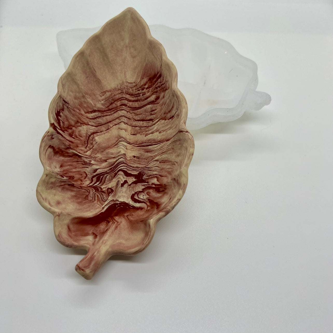 DIY-silikone forme - aflang blad skål.