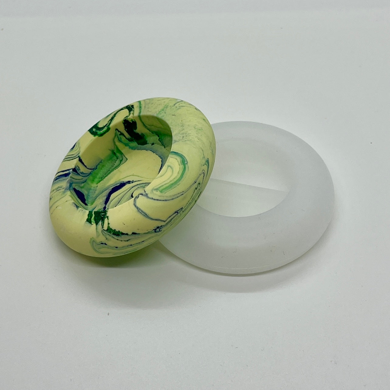DIY-silikone forme - rund fyrfads stage.